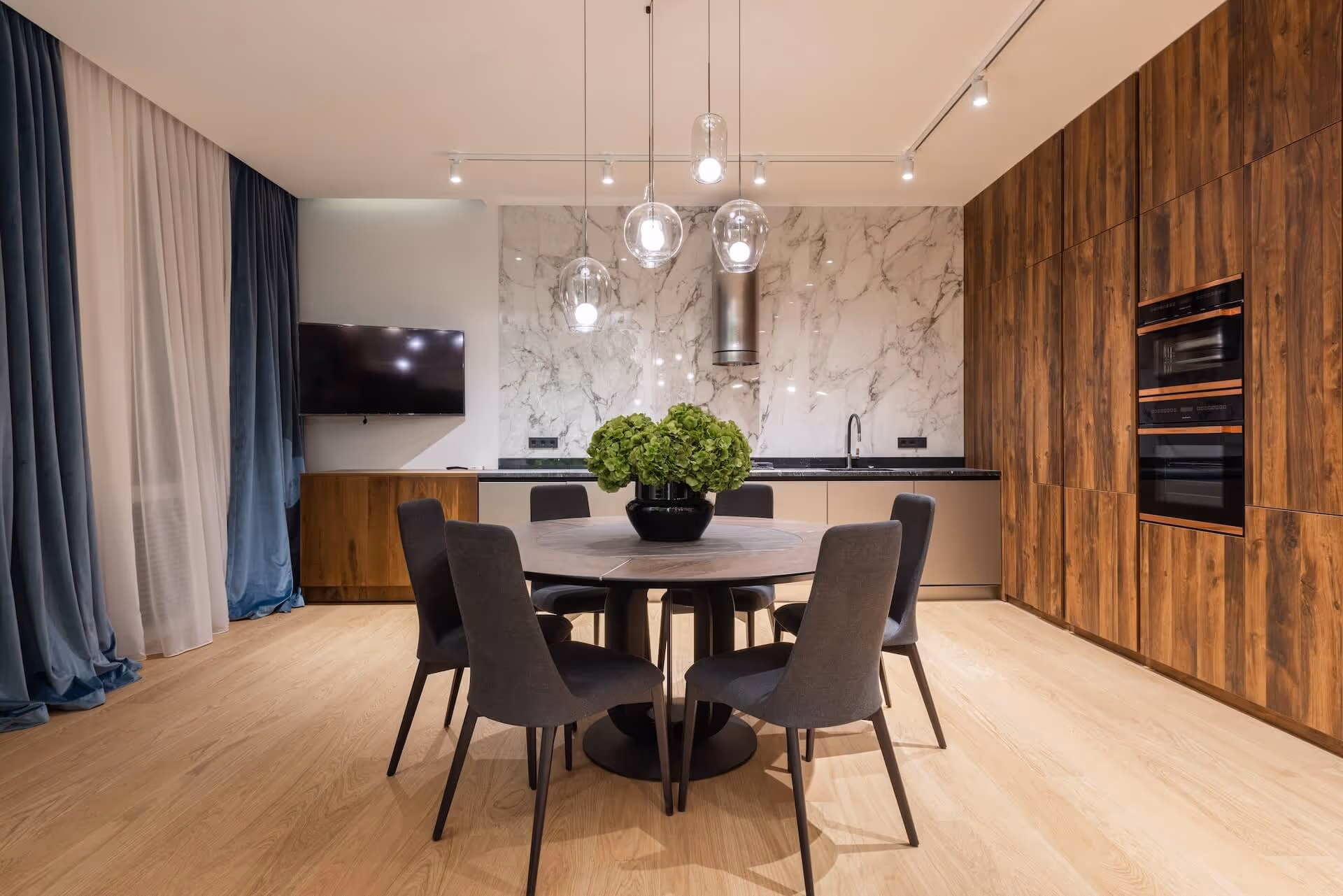 Amber Suite