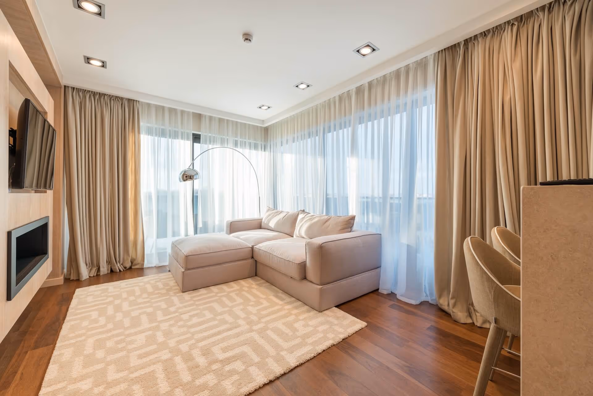 Corner Suite
